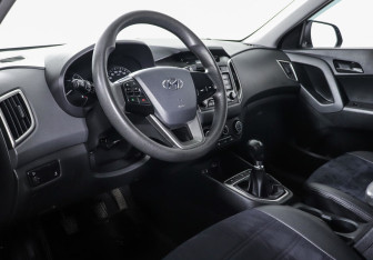 Подержанный автомобиль Hyundai Creta 2018 года (7 фото)