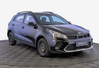 Подержанный автомобиль Kia Rio Hatchback 2021 года (3 фото)