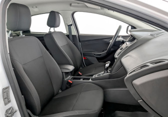 Подержанный автомобиль Ford Focus Hatchback 2019 года (23 фото)