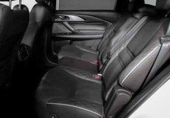 Подержанный автомобиль Mazda CX-9 2022 года (10 фото)