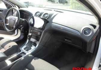 Подержанный автомобиль Ford Mondeo Sedan 2011 года (7 фото)