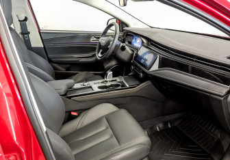 Подержанный автомобиль Omoda S5 2023 года (9 фото)