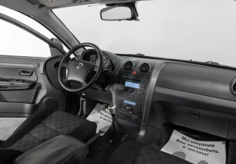 Подержанный автомобиль Great Wall Hover H3 2013 года (6 фото)