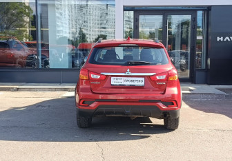 Подержанный автомобиль Mitsubishi ASX 2018 года (6 фото)