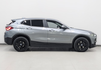 Подержанный автомобиль BMW X2 2021 года (4 фото)