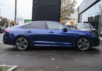 Подержанный автомобиль Kia K5 2020 года (4 фото)
