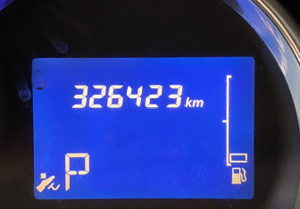 Подержанный автомобиль Renault Duster 2016 года (17 фото)