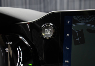 Подержанный автомобиль Lexus NX 2023 года (19 фото)