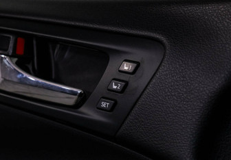 Подержанный автомобиль Toyota Camry Sedan 2015 года (20 фото)