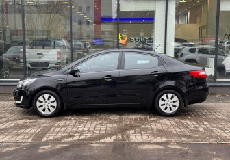 Подержанный автомобиль Kia Rio Sedan 2015 года (5 фото)