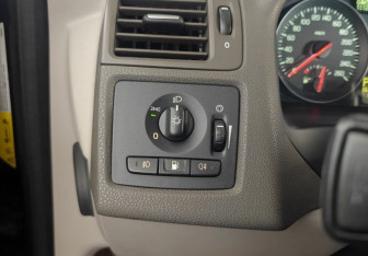 Подержанный автомобиль Volvo S40 2007 года (15 фото)