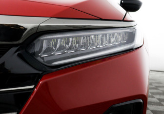 Подержанный автомобиль Honda Accord Sedan 2021 года (7 фото)