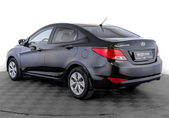 Подержанный автомобиль Hyundai Solaris Sedan 2016 года (7 фото)