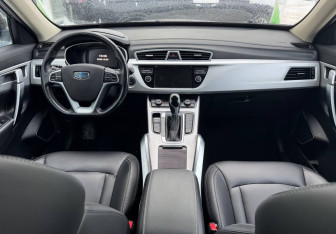 Подержанный автомобиль Geely Atlas 2018 года (9 фото)