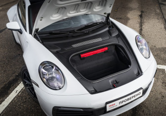 Подержанный автомобиль Porsche 911 Coupe 2020 года (30 фото)