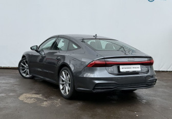 Подержанный автомобиль Audi A7 2021 года (7 фото)