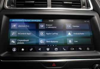 Подержанный автомобиль Jaguar E-Pace 2018 года (20 фото)