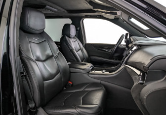 Подержанный автомобиль Cadillac Escalade Suv 2020 года (23 фото)