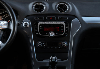 Подержанный автомобиль Ford Mondeo Wagon 2012 года (10 фото)