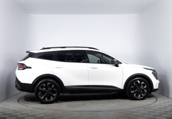 Подержанный автомобиль Kia Sportage 2024 года (4 фото)