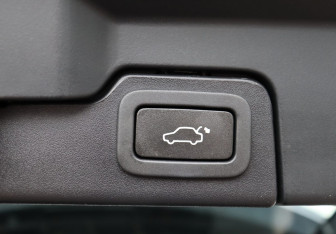 Подержанный автомобиль Land Rover Range Rover Evoque 2015 года (22 фото)