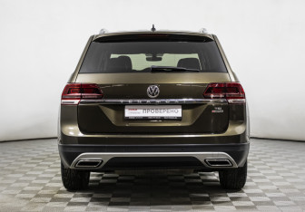 Подержанный автомобиль Volkswagen Teramont 2019 года (6 фото)