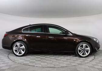 Подержанный автомобиль Opel Insignia Liftback 2014 года (4 фото)