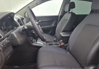 Подержанный автомобиль Chevrolet Captiva 2013 года (10 фото)