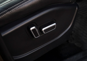 Подержанный автомобиль Geely Emgrand X7 2019 года (15 фото)