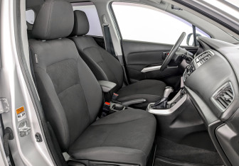 Подержанный автомобиль Suzuki SX4 Hatchback 2016 года (23 фото)