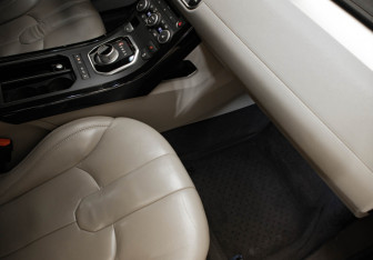 Подержанный автомобиль Land Rover Range Rover Evoque 2012 года (30 фото)