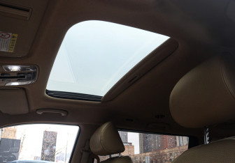 Подержанный автомобиль Kia Carnival 2018 года (20 фото)