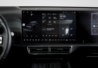 Подержанный автомобиль LiXiang L9 2024 года (13 фото)