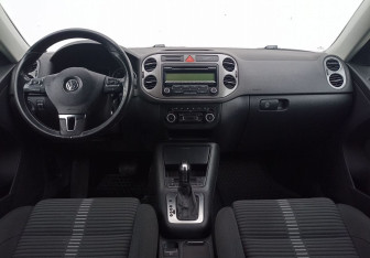 Подержанный автомобиль Volkswagen Tiguan 2011 года (12 фото)