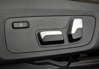 Подержанный автомобиль BMW X3 2020 года (26 фото)