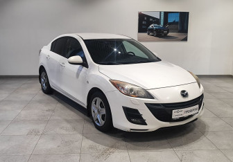 Подержанный автомобиль Mazda 3 Sedan 2011 года (3 фото)