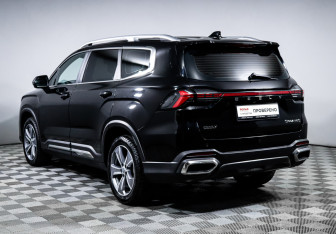 Подержанный автомобиль Geely Okavango 2024 года (7 фото)