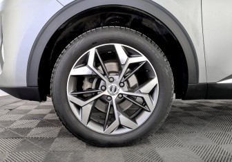 Подержанный автомобиль Haval F7 2021 года (18 фото)