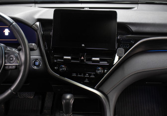 Подержанный автомобиль Toyota Camry Sedan 2023 года (15 фото)