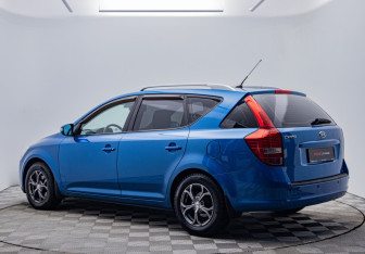 Подержанный автомобиль Kia Ceed Wagon 2010 года (3 фото)