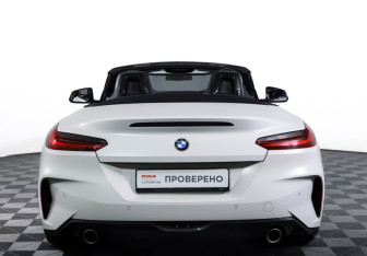 Подержанный автомобиль BMW Z4 Roadster 2020 года (6 фото)