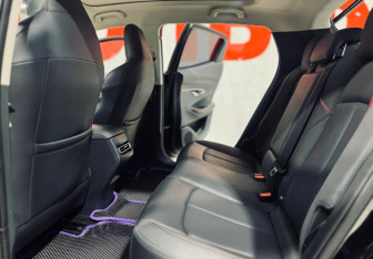 Подержанный автомобиль Changan UNI-T 2023 года (18 фото)