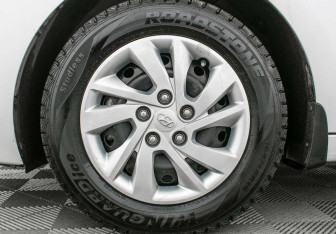 Подержанный автомобиль Hyundai Elantra Sedan 2016 года (6 фото)