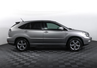 Подержанный автомобиль Lexus RX 2004 года (4 фото)