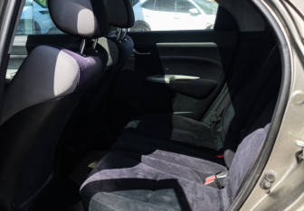 Подержанный автомобиль Honda Civic Hatchback 2007 года (8 фото)
