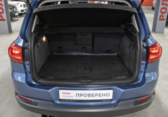 Подержанный автомобиль Volkswagen Tiguan 2011 года (10 фото)