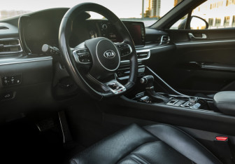 Подержанный автомобиль Kia K5 2021 года (9 фото)
