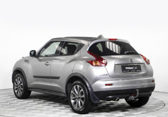 Подержанный автомобиль Nissan Juke 2013 года (7 фото)
