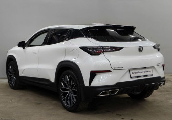 Подержанный автомобиль Changan UNI-T 2023 года (7 фото)