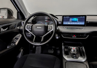 Подержанный автомобиль Haval Jolion 2024 года (29 фото)